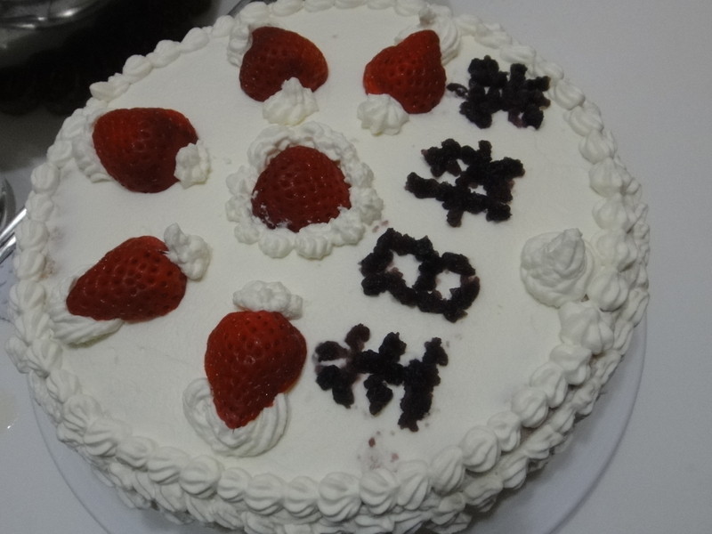 草莓鲜奶油生日蛋糕 