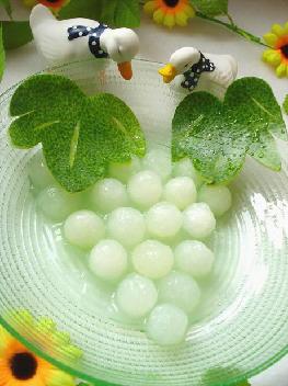 东瓜做的水晶葡萄