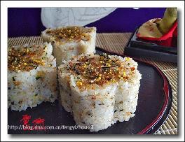 紫菜柴鱼米饭团