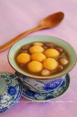 花生红豆小圆子甜汤