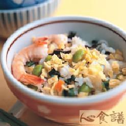 野菜草虾拌饭