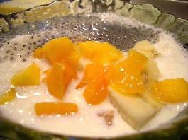 芒果椰汁西米红豆碎冰 