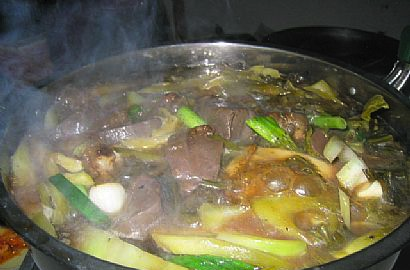 酸菜白肉火锅