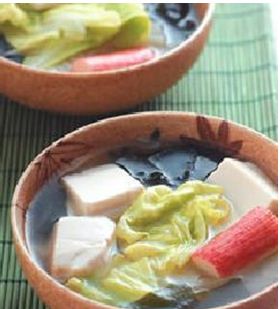 高丽菜味噌豆腐汤