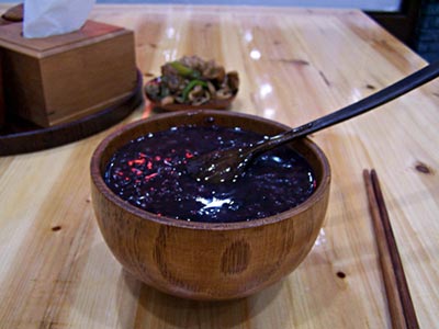 红糖黑米粥
