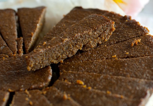 Steamed Boston Brown Bread