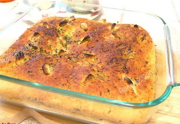 佛卡恰面包（Focaccia）