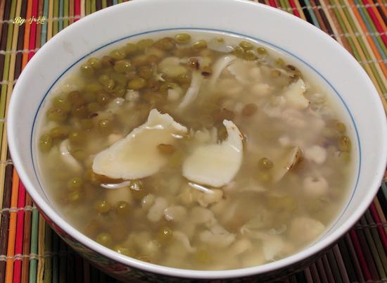 百合薏仁绿豆汤