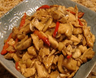 蘑菇炒鸡片 