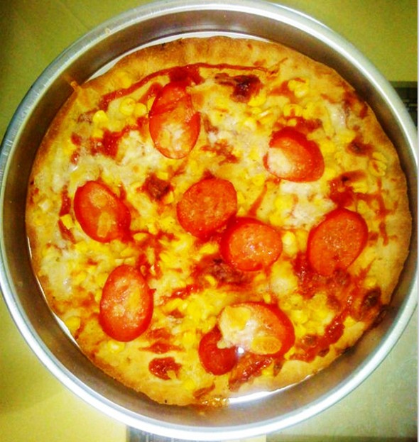 玉米红肠披萨