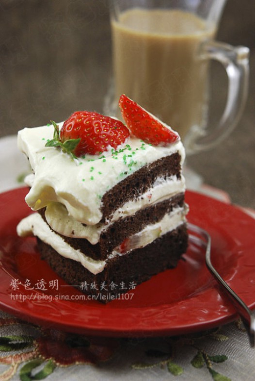草莓巧克力雪景蛋糕
