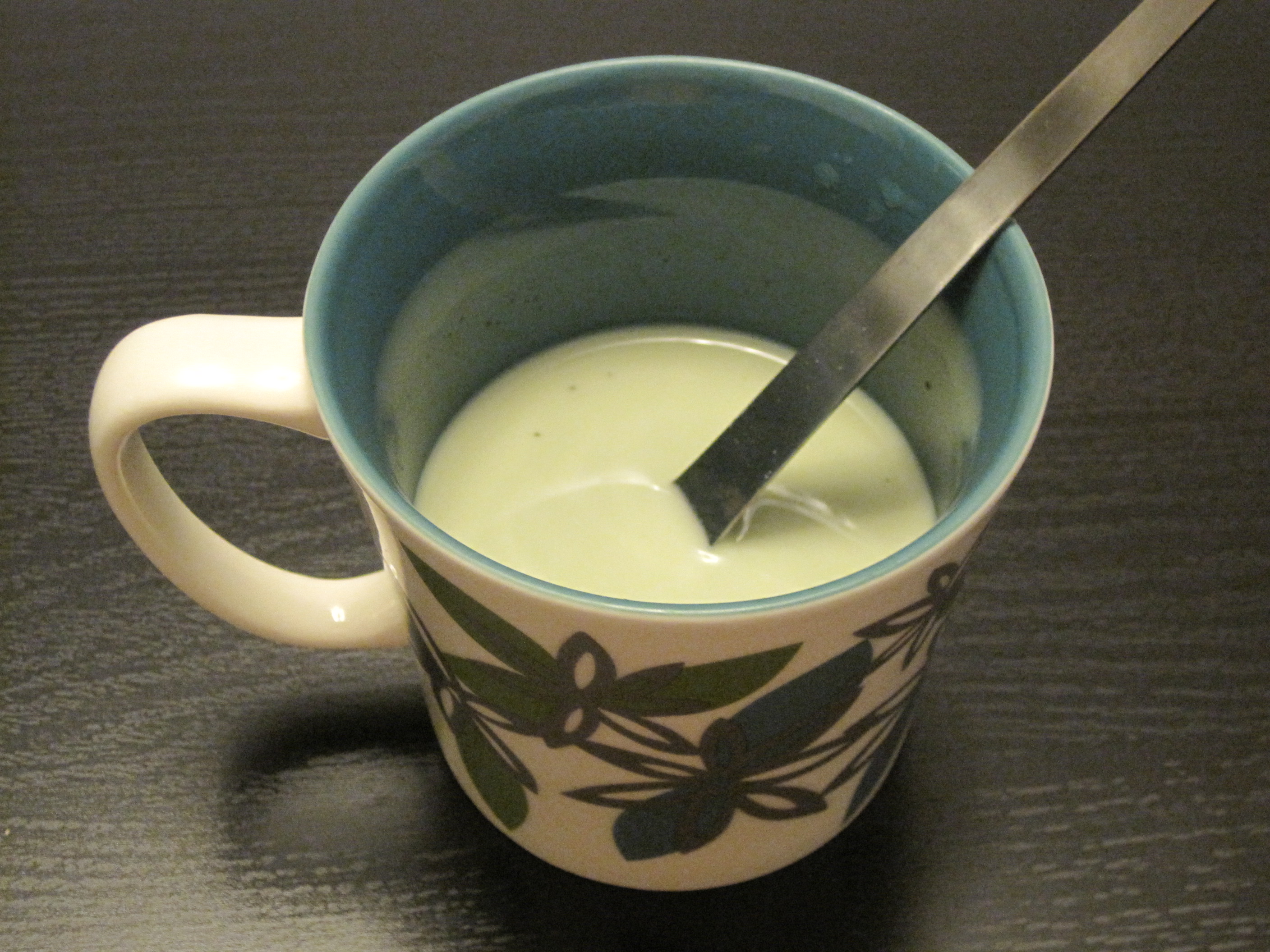 鮮奶綠茶