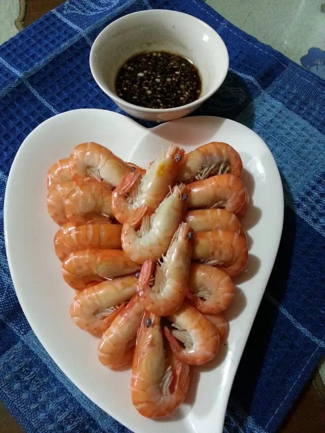 白煮沼虾