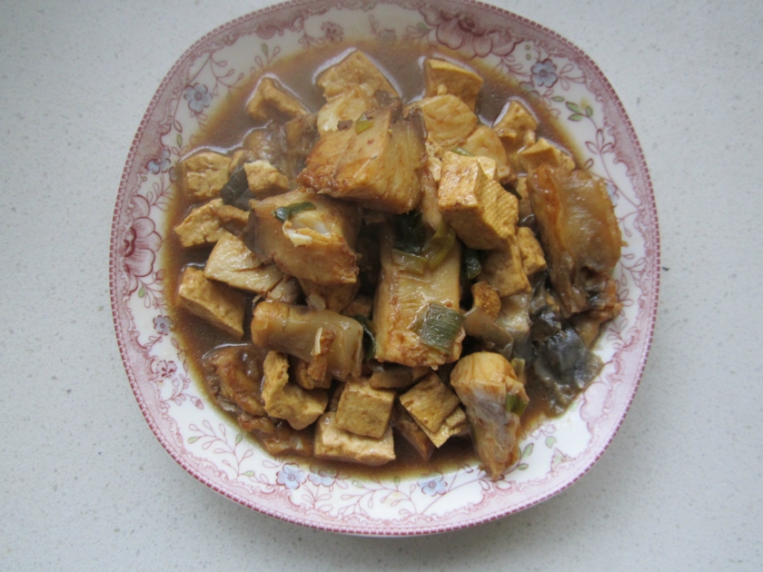 咸鱼炖豆腐