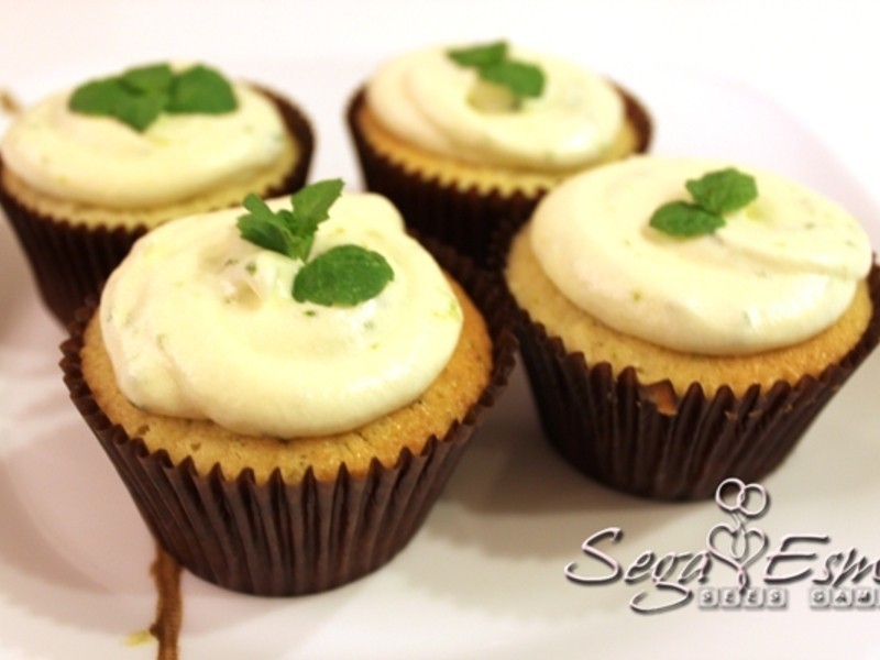 Lemon Spring Cupcakes 柠檬杯子蛋糕