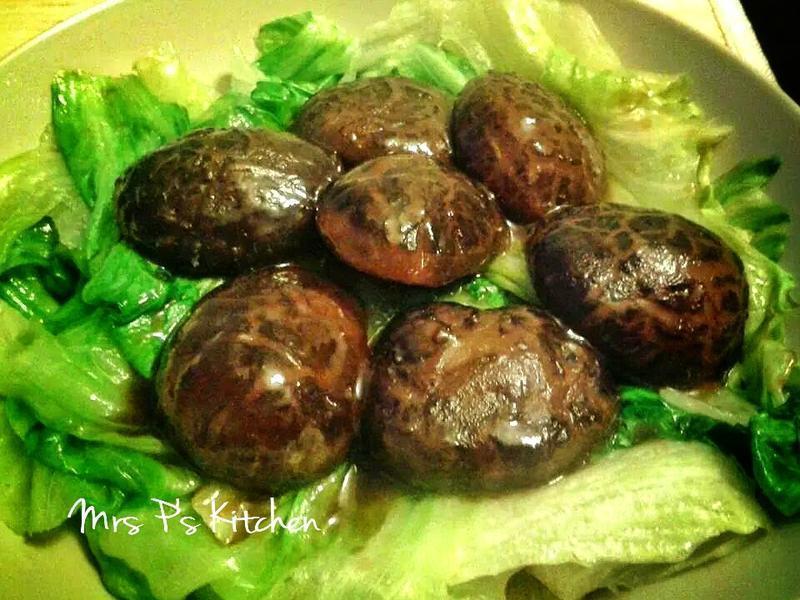 蚝油炆冬菇生菜