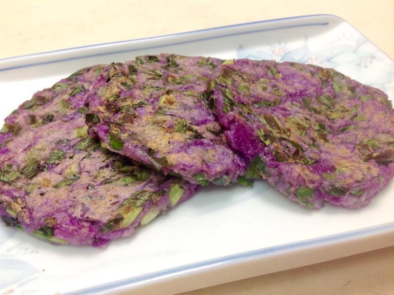 韮菜紫山药煎饼
