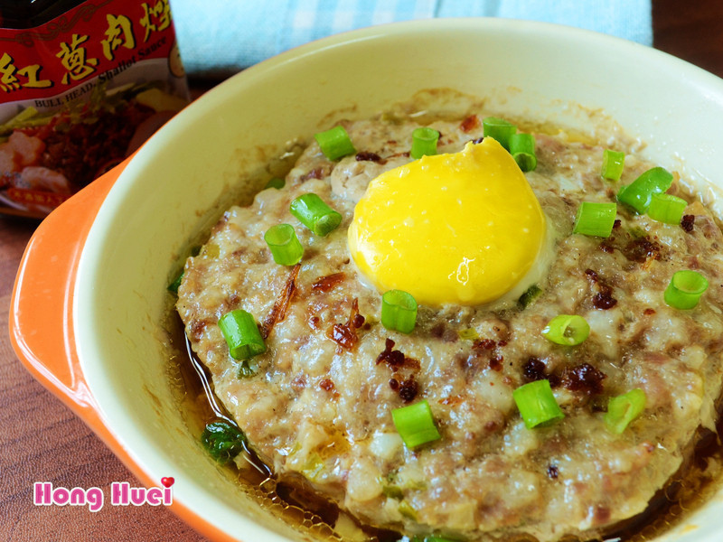 电锅蒸古早味肉饼