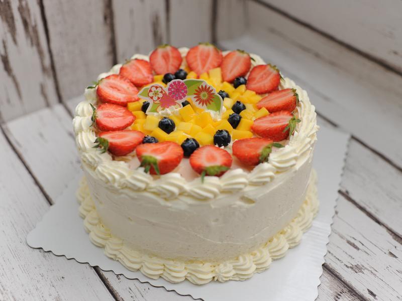 芒果草莓奶油蛋糕(图解)
