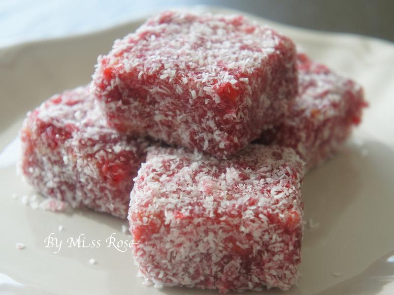 覆盆子莱明顿蛋糕(Lamington)