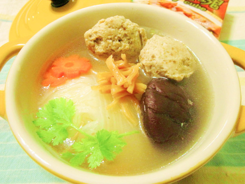 咖哩丸子煨白菜鸡汤