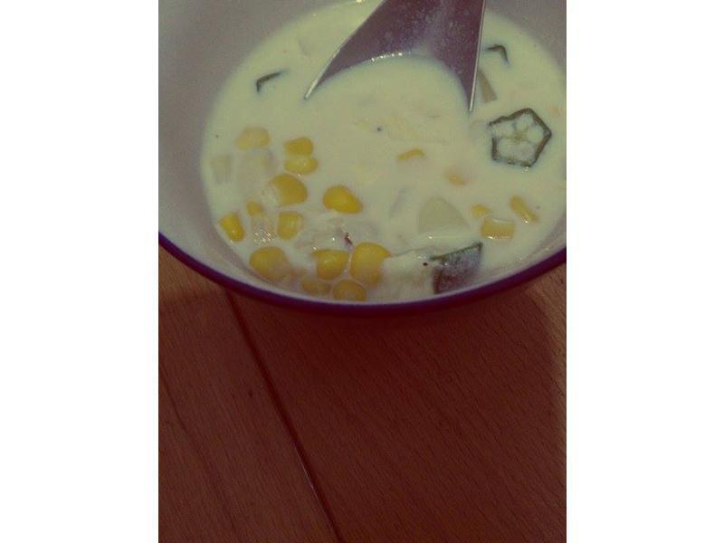 秋葵玉米牛奶浓汤
