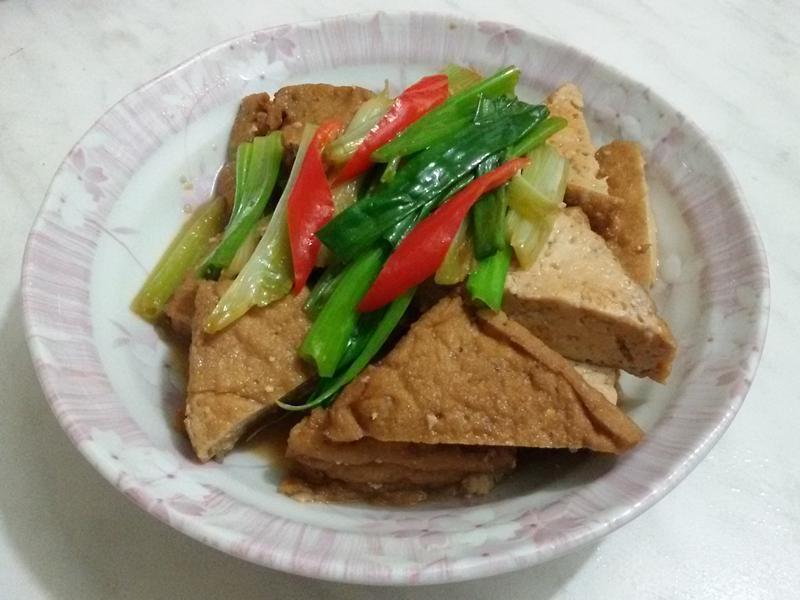 葱烧油豆腐