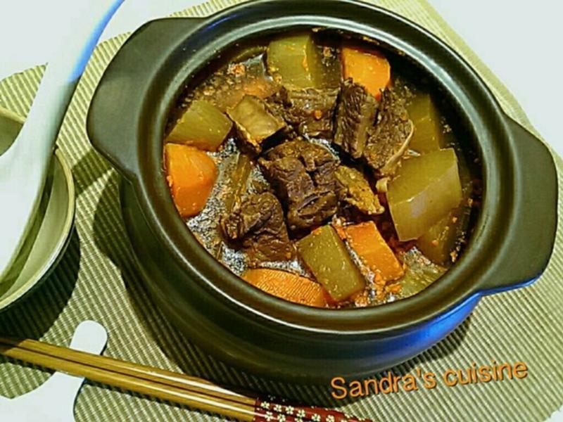 红烧牛腩汤