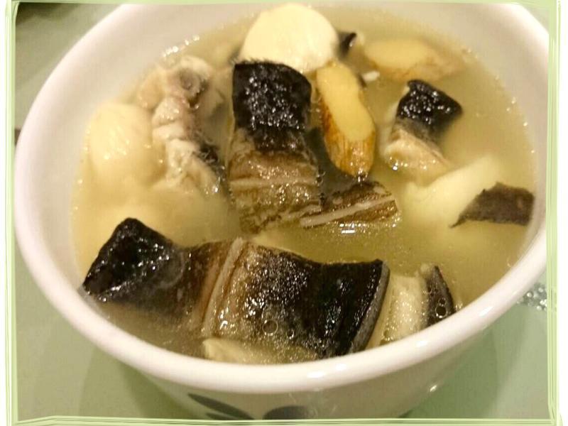 蒜香鳗鱼汤(润肺抗老+降脂杀菌)