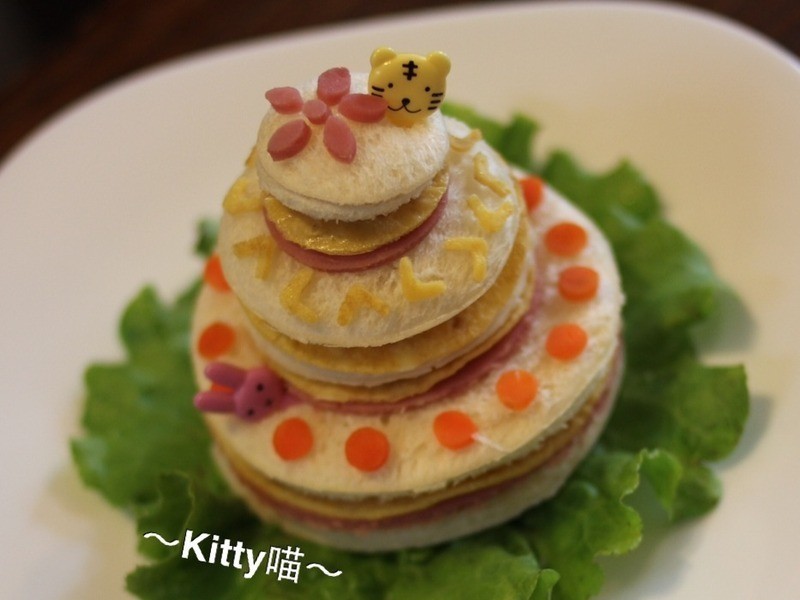 Kitty喵-吐司蛋糕