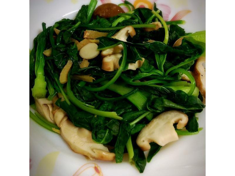 菇菇炒苋菜