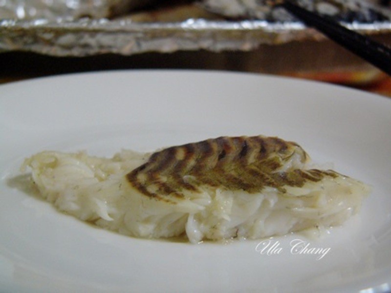 Ula Chang 的厨房-盐烤福寿鱼