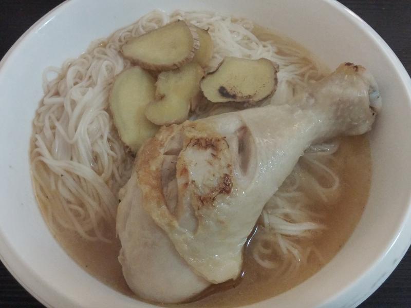 麻油鸡腿面线