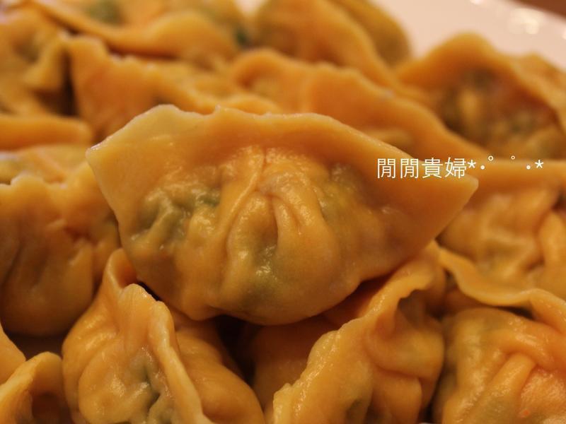 红配绿-韭菜水饺【手杆红萝卜水饺皮】