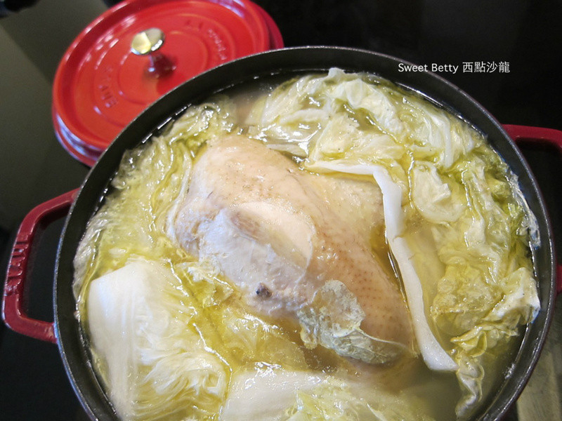 白菜炖金华火腿鸡汤