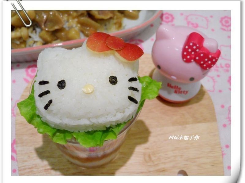 Hello Kitty造型咖哩饭饭