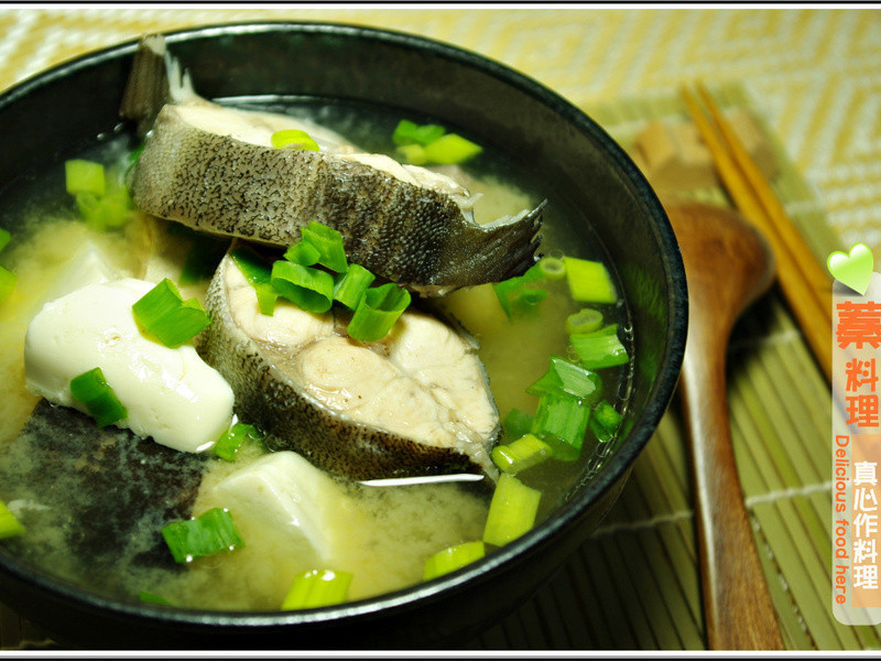 味噌海鲡豆腐汤