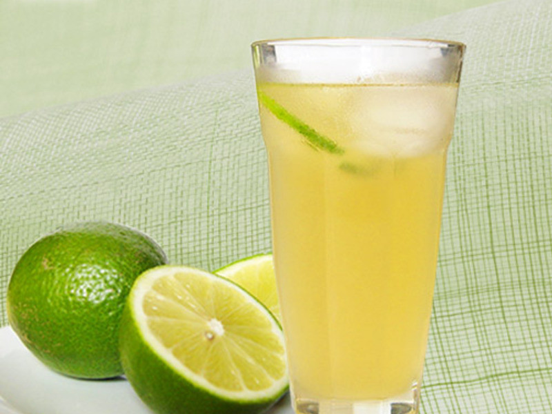 柠檬蜂蜜绿冻饮
