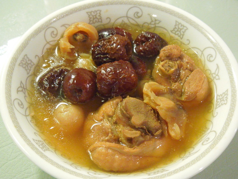 红枣桂圆鸡汤