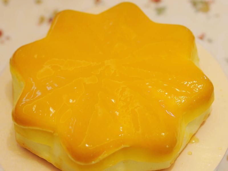 黄金轻乳酪芒果蛋糕