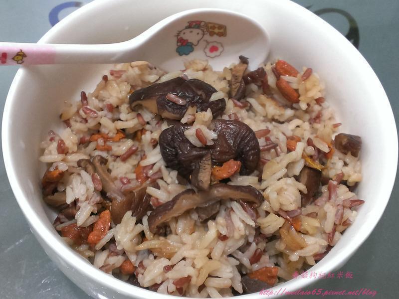 香菇枸杞红米饭