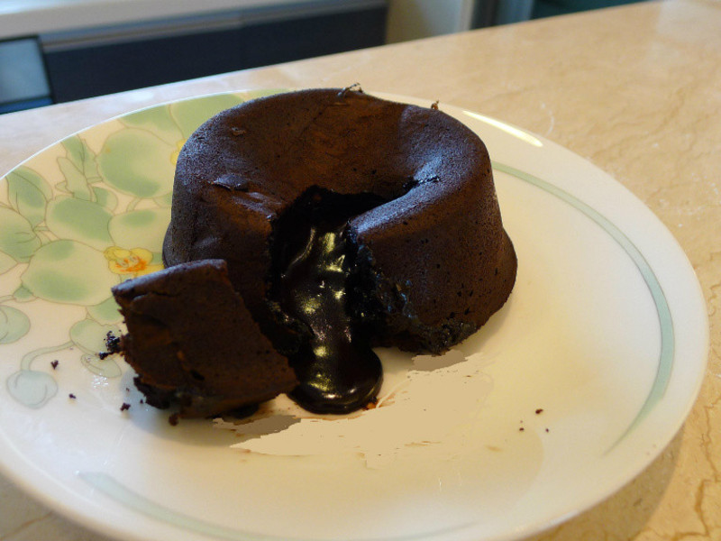爆浆巧克力蛋糕 (溶岩巧克力蛋糕) Hot Chocolate Cake