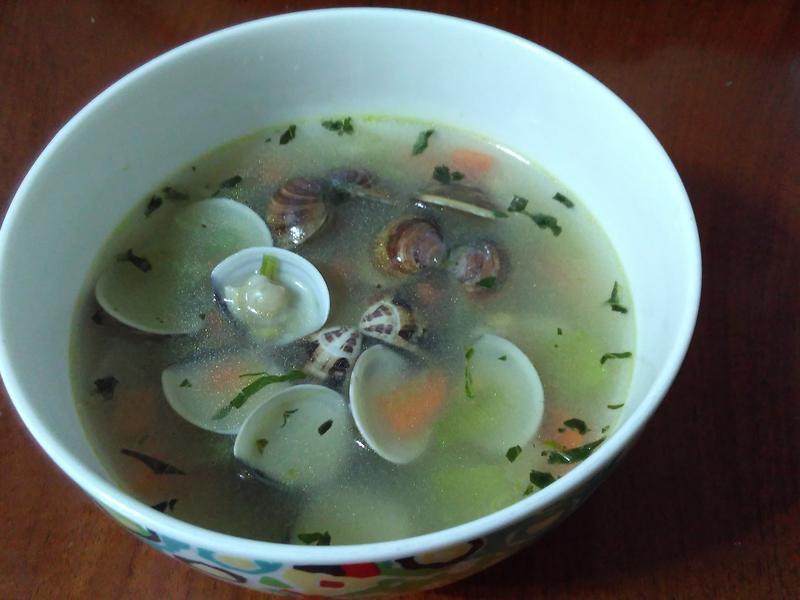 蛤蛎蔬菜清汤