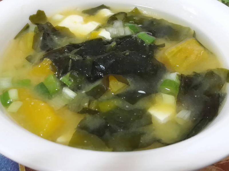 南瓜海带味噌汤