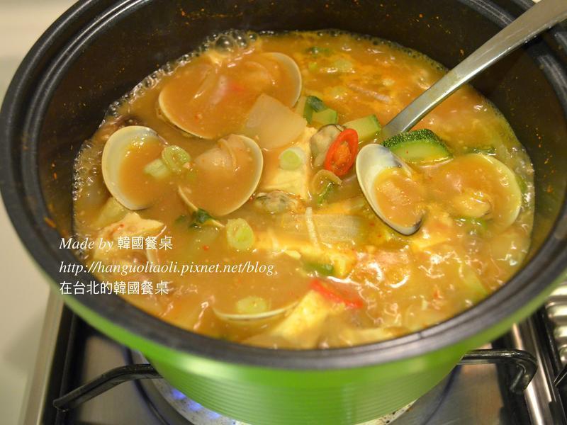 韩式蛤蜊大酱汤