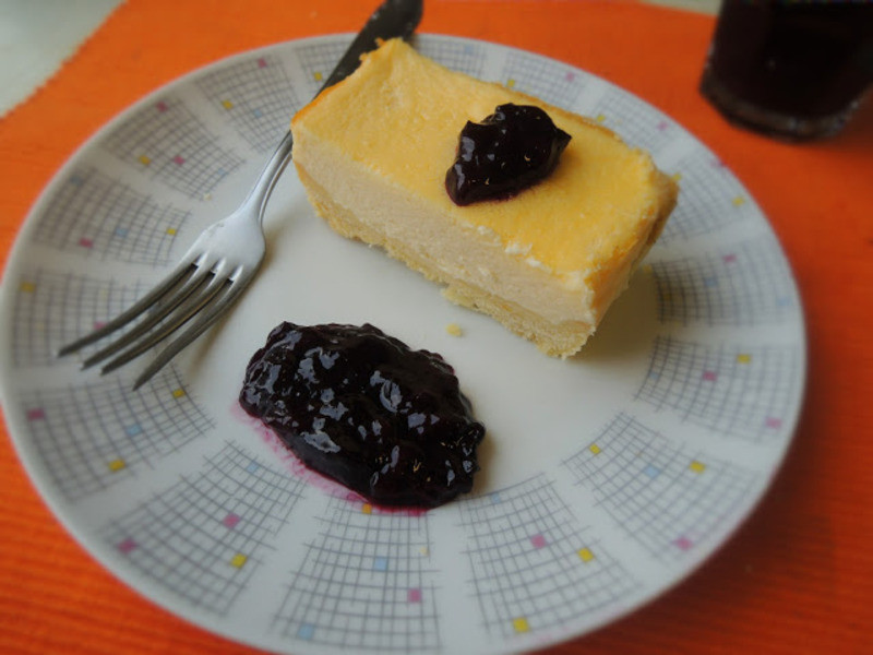 蓝莓酱乳酪蛋糕
