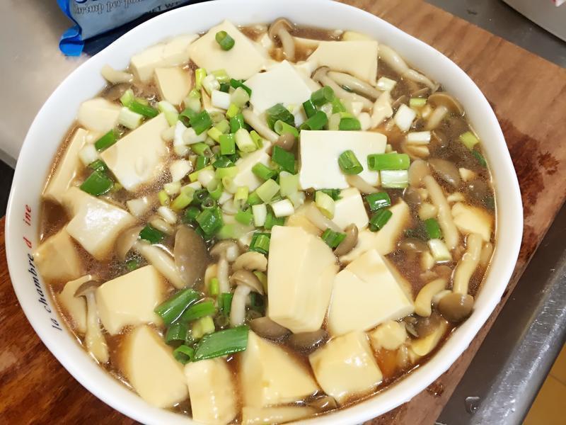 鸿喜菇烩豆腐