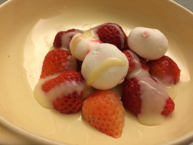 草莓甜心棉花糖「鹰牌炼奶」