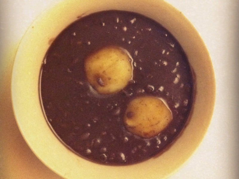 红豆汤起士汤圆～巧克力汤圆