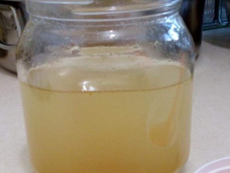姜粉蜂蜜水 长期饮用可减少老人色斑